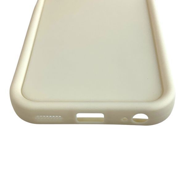 Чехол силиконовый Soft Touch для Tecno Spark Go 1 (KL1) молочный (Полная защита камеры) 0054462 фото