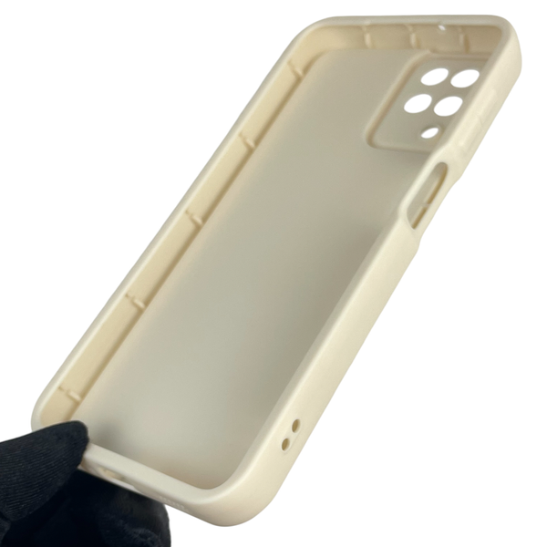 Чехол силиконовый Soft Touch для Samsung Galaxy M12 (SM-M127F) молочный (Полная защита камеры) 0039523 фото