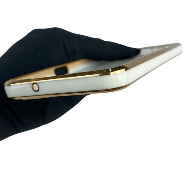 Чохол для Motorola Moto G32 (PAUU0013RS) глянцевий із захистом камери із золотою окантовкою на моторола мото г32 білий gs1 0019532 фото
