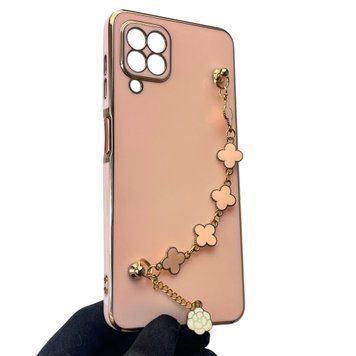Чехол для телефона Samsung Galaxy M22 4G (SM-M225F) женский с ремешком и украшениями и золотой окантовкой на самсунг M22 4г пудровый gs1 0016325 фото