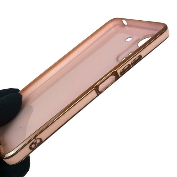 Чохол для Xiaomi POCO C65 із захистом камери із золотою окантовкою на сяомі поко с65 пудровий gs1 0020321 фото