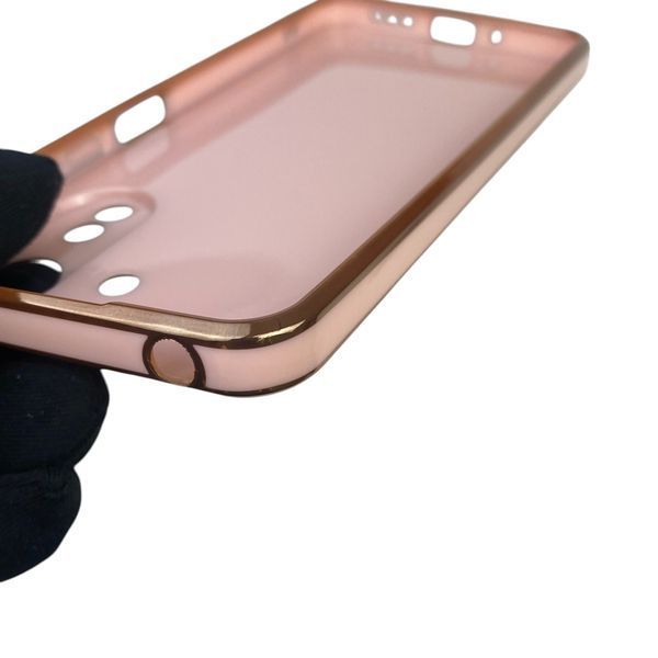 Чохол для Xiaomi POCO C65 із захистом камери із золотою окантовкою на сяомі поко с65 пудровий gs1 0020321 фото
