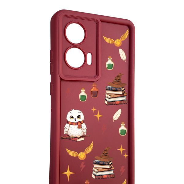 Чохол силіконовий Soft Touch з 3D принтом Атрибути Гаррі Поттера для Motorola G15 бордовий (Повний захист камери) 0074091 фото