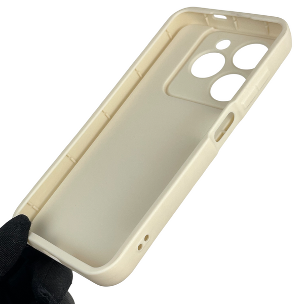 Чехол силиконовый Soft Touch с 3D принтом для TECNO Spark Go 2024 (BG6) молочный (Полная защита камеры) 0042081 фото