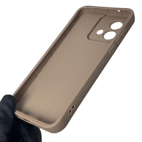 Чехол силиконовый Soft Touch для Motorola Moto G84 (PAYM0011RS) коричневый (Полная защита камеры) 0043969 фото