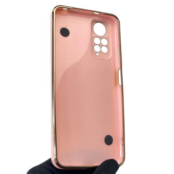 Чехол для телефона Xiaomi Redmi Note 11 4G женский с ремешком и украшениями и золотой окантовкой на сяоми редми нот 11 4г пудровый gs1 0016271 фото