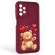 Чехол силиконовый Soft Touch с 3D принтом милый мишка для Samsung Galaxy A13 4G (SM-A135F) бордовый (Полная защита камеры) 0044777 фото 1