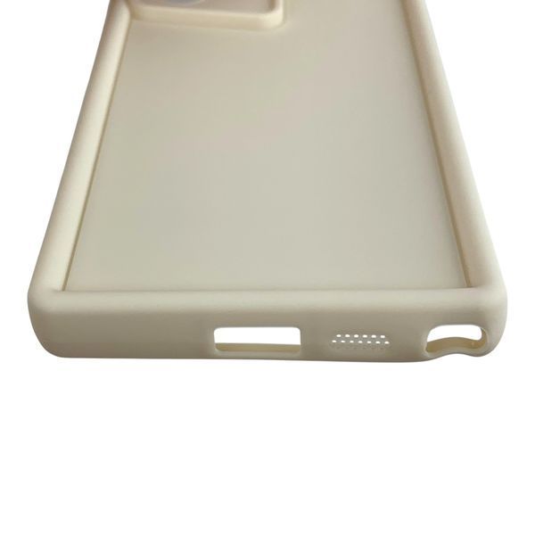 Чехол силиконовый Soft Touch для Samsung Galaxy S24 Ultra молочный (Полная защита камеры) 0054094 фото