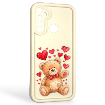 Чехол силиконовый оригинальный Soft Touch с 3D принтом милый мишка для Realme 5i молочный (Полная защита камеры) 0043296 фото