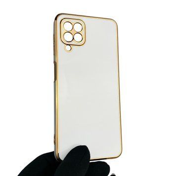 Чехол для Samsung Galaxy M32 4G SM-M325F с защитой камеры с золотой окантовкой на самсунг м32 белый gs1 0020195 фото