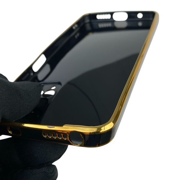 Чехол для Xiaomi Redmi Note 11 4G с защитой камеры с золотой окантовкой на сяоми редми нот 11 черный gs1 0019978 фото