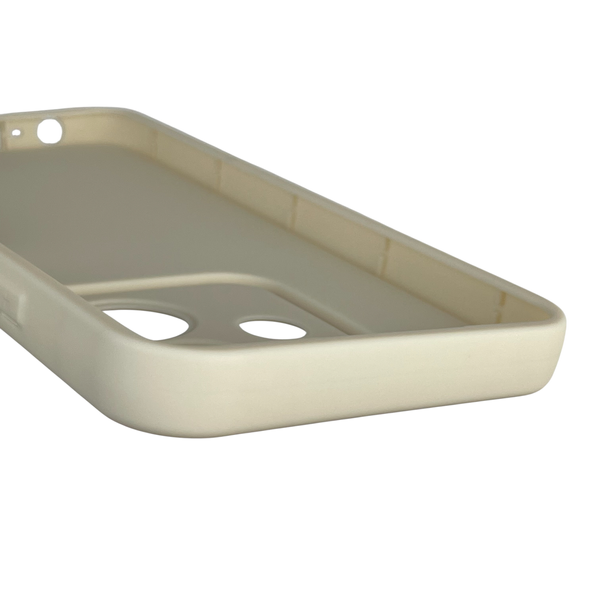 Чехол силиконовый Soft Touch для Oppo A3 молочный (Полная защита камеры) 0039396 фото