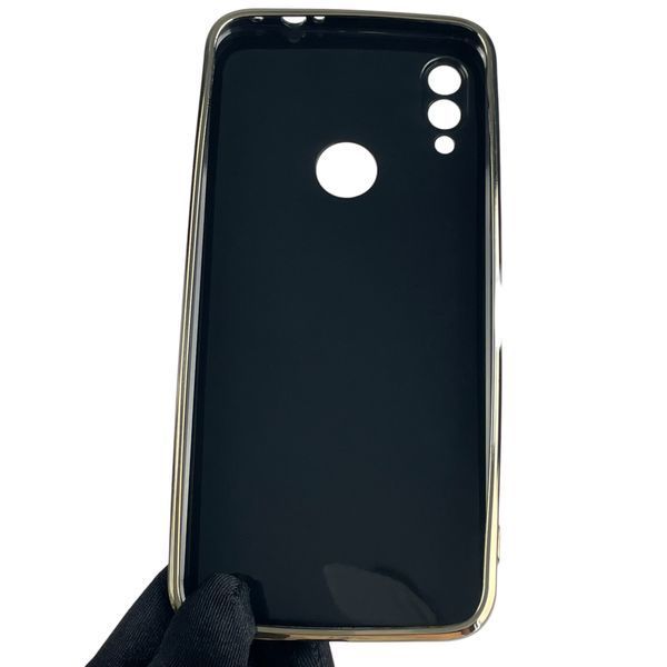 Чехол для Xiaomi Redmi Note 7 глянцевый с золотой окантовкой с защитой камеры на сяоми редми нот 7 чёрный 0008343 фото